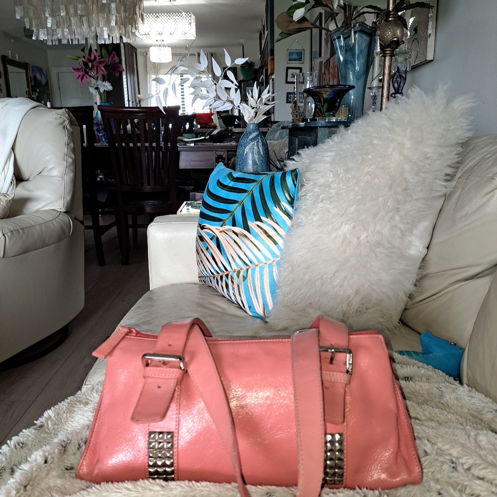 Franco Sarto Coral pebbled leather hand/shoulder bag silver hardware. Final SALE